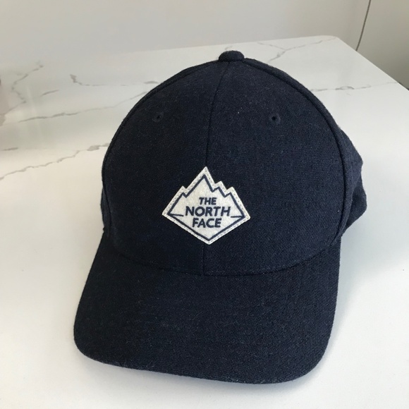 The North Face Ball Cap Hat Navy Blue Wool Flex Fit Unisex - Picture 1 of 7
